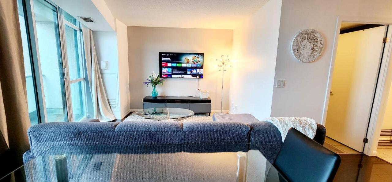Lakefront Living Downtown Toronto - Free Parking, Gym, Indoor Pool 외부 사진