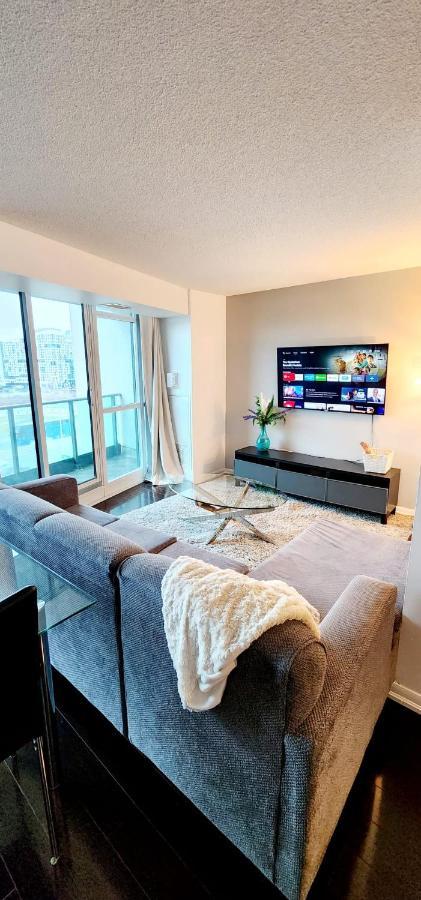 Lakefront Living Downtown Toronto - Free Parking, Gym, Indoor Pool 외부 사진