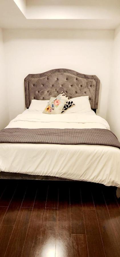 Lakefront Living Downtown Toronto - Free Parking, Gym, Indoor Pool 외부 사진